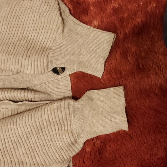 Cream Cardigan - Picture 2 of 6